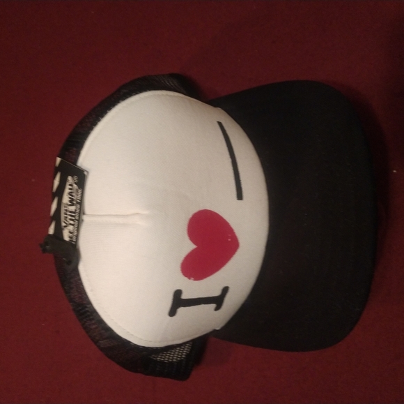 New Vans Off The Wall Snap-back Mesh Trucker Hat - Picture 4 of 7